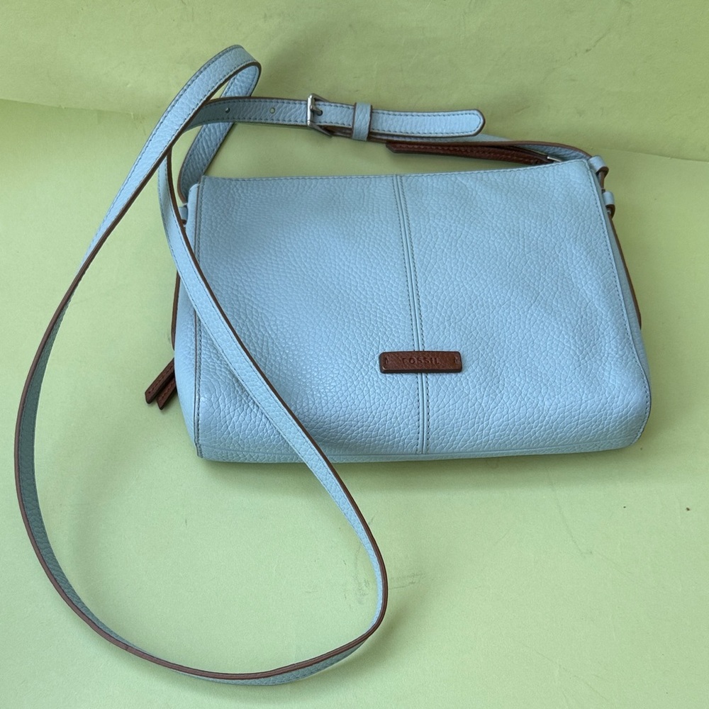 Fossil Sky Blue Leather Crossbody Bag with Zipper Closer